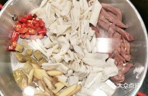 Crispy Goose Intestine with Tender Pork Kidney
