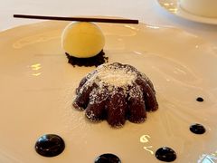 巧克力蛋糕配香草冰淇淋-Jean Georges