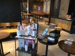 大堂-星巴克(大宁店)