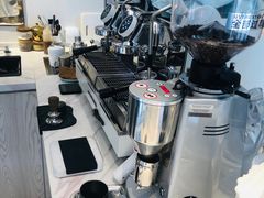 -Fridi Patisserie Cafe