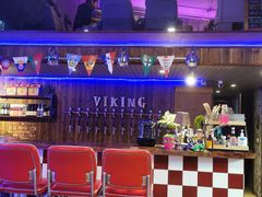 大堂-VIKING SALOON美式烟熏烤肉精酿餐酒吧