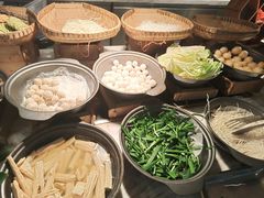 -筠咖啡西餐厅(上海国展宝龙丽筠酒店)