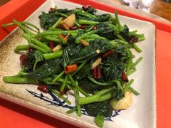 -滇香肴·云南菜蒸汽石锅鱼(云南北路店)