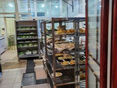 面包甜点陈列柜-福寿斋·老北京铜锅涮肉·烤鸭(顺义总店)