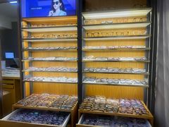 -优医视平价眼镜蔡司依视路折扣工厂店(德胜门店)