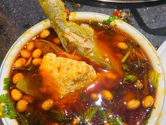 -小饕荟雅安贡椒鱼鲜馆(广福桥店)
