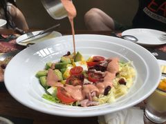 牛油果蔬菜沙拉-食间牛排(湖西路店)