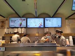 -奈雪的茶(亨特国际广场店)