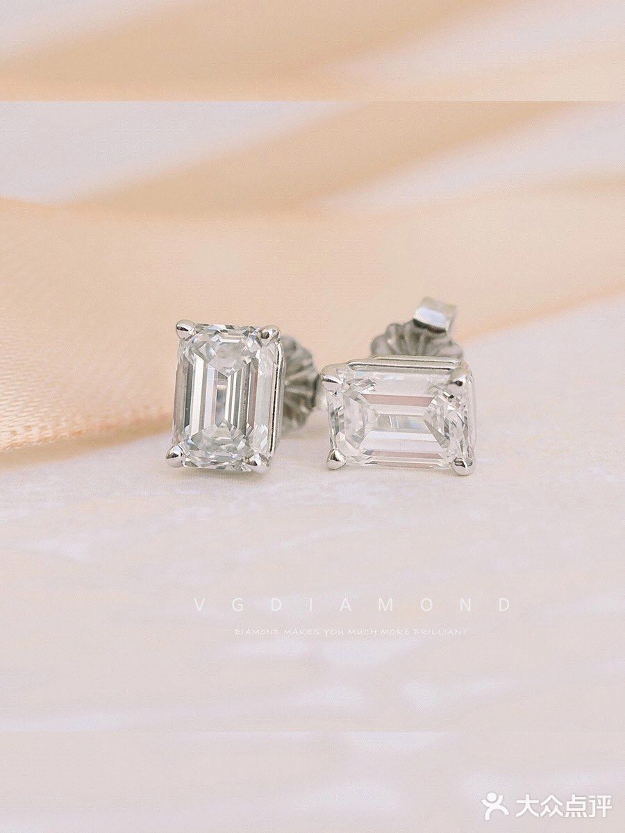 不能戴钻戒，结婚信物选了钻石耳钉