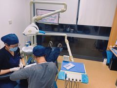 -瑞尔齿科(上海长风大悦城店)