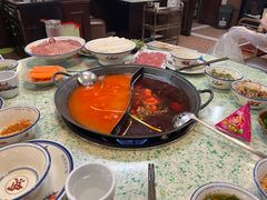-鸿姐老火锅(疁城新天地店)