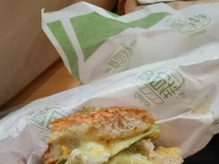 低温慢煮鸡胸肉配牛油果夏巴特-麦当劳(华宁弘基生活中心店)