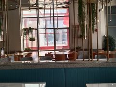 -红樱桃·欢乐餐厅(太原里店)
