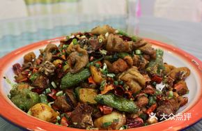 Fatty Intestine Big Pot Chicken