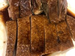 卤水狮头鹅肉-禄興記香港大排档(歌斐中心店)