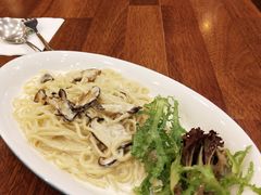 -玛格萝妮比萨屋(四平店)
