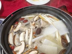 -花苑美食横琴生蚝火锅(拱北粤华路店)