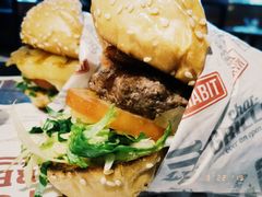 -The Habit Burger Grill 哈比特汉堡(复兴soho店)