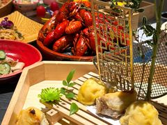 -雍容荟帝王蟹活龙虾展台自助(IFS黑金店)