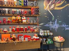 零售区-星巴克(广州南站A18检票口楼上)