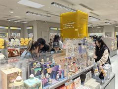 -泡泡玛特POPMART(蓝色港湾店)