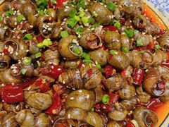 -临界音乐酒馆·小龙虾·江湖菜(华熙LIVE·鱼洞店)