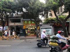-芬芳甜品(同福路店)