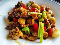 小炒仔鸡-鄱阳湖·江西小炒·瓦罐煨汤(五道口店)