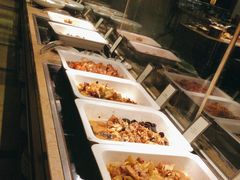 -大中华希尔顿酒店-念自助餐·嗨啤·小龙虾