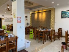 大堂-15年老字号鑫鑫猪肚鸡·椰子鸡海南火锅(兴隆华侨农场店)