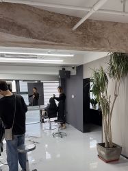 -宫铭烫发染发接发店