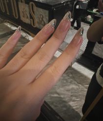 -荷茉里美甲美睫