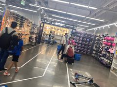 -迪卡侬(西三旗店)