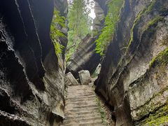 -梭布垭石林景区