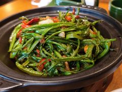 -云海肴·汽锅鸡·云南菜(天山百盛优客店)