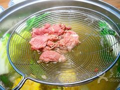 -潮汕牛肉火锅