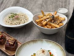 -wineapp葡萄酒餐吧(外滩金融中心店)