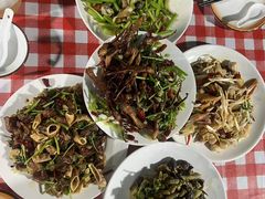 -超越海鲜屋(飞龙物业店)