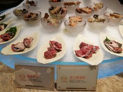 -半岛翡丽海鲜自助餐厅(观风亭店)