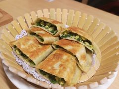 -关东小磨东北菜(上海长风大悦城店)