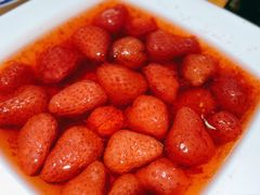 丹东草莓冰点-丹东立强海鲜烧烤·牛B大串(星海店)
