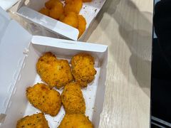 -达美乐比萨(南京路店)