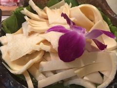 老哥牛黄喉-哥老官重庆美蛙鱼头(宝山龙湖店)