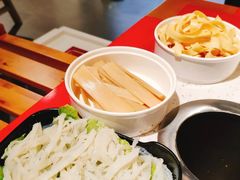 -牛華八婆火锅串串(南中环店)