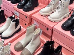 -唯品会(北京国瑞城店)