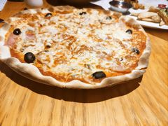 -JINNS锦时 steak&pizza(浸信会礼拜堂旧址店)