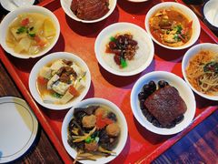 -蓝田九大碗民俗食府(蓝田店)
