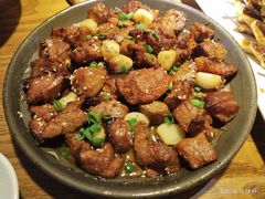 铁盘烤梅肉-船歌·鱼水饺青岛菜(金狮广场店)