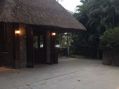 -三亚湾海居铂尔曼度假酒店