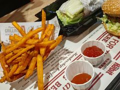 -The Habit Burger Grill 哈比特汉堡(复兴soho店)